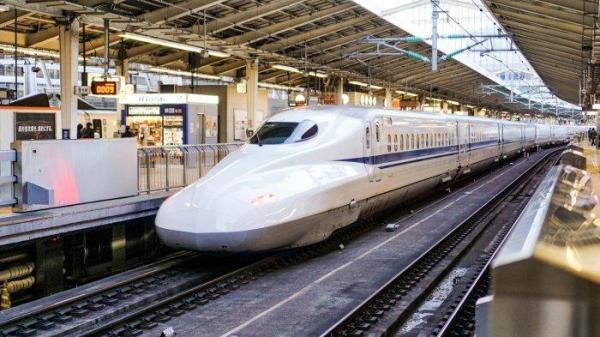 Kereta shinkansen di Jepang
