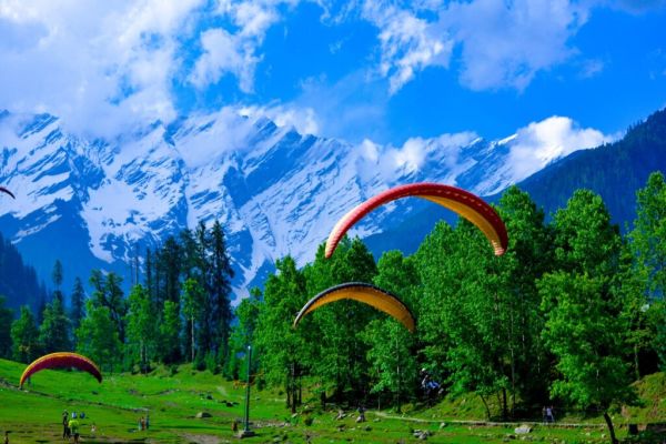 भारत में 10 सबसे ऊंचे पैराग्लाइडिंग स्थान