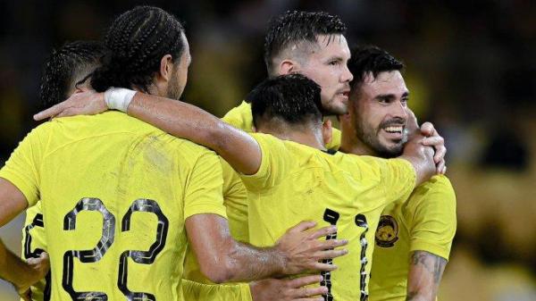 Selebrasi penyerang Malaysia, Romel Morales (dua dari kanan) saat melawan Lebanon pada pertandingan final Piala Merdeka 2024 di Stadion Bukit Jalil, pada Minggu (8/9/2024) malam WIB.