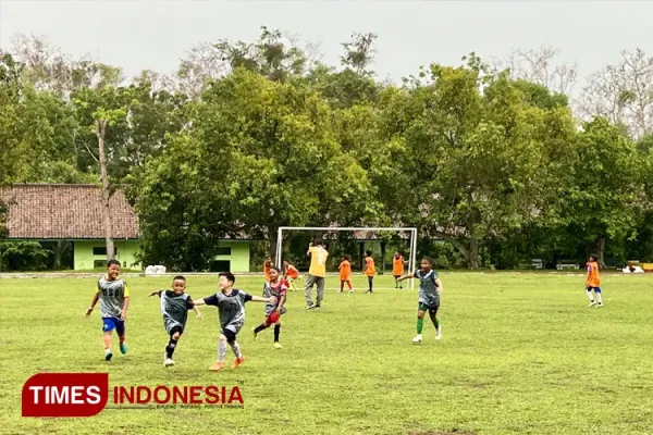 Sesi-fun-game-MSA-Magetan-dan-pemain.jpg