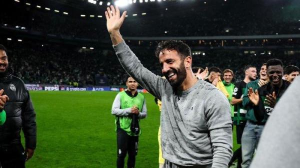 Ruben Amorim merayakan kemenangan Sporting CP atas Man City di Liga Champions, Rabu (6/11/2024) dini hari WIB. (Twitter/@SportingCP)