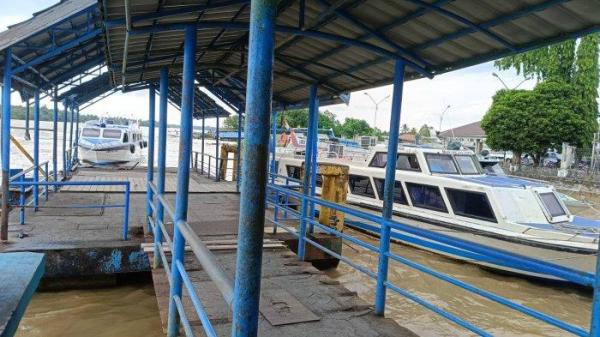 Aktivitas di Pelabuhan Kayan II, Tanjung Selor, Bulungan, Kalimantan Utara.