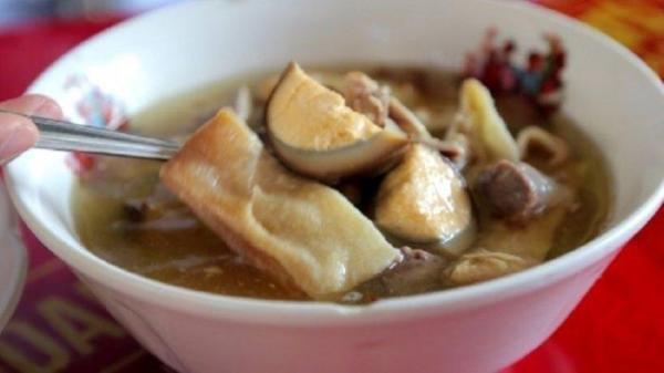 Timlo Sastro 2, satu tempat sarapan di Solo, Jawa Tengah.