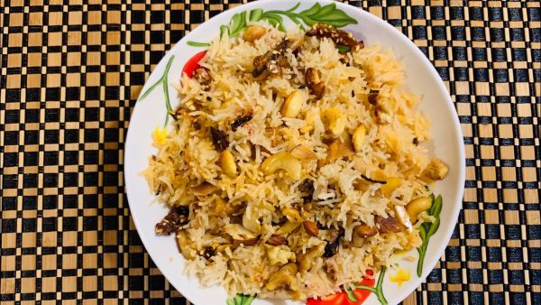 Modur Pulao || Kashmiri Meetha Pulao || Sahi Meetha Pulao