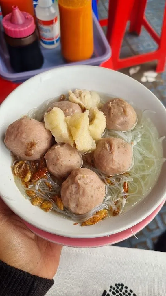 5 Rekomendasi Kuliner Depok Enak dari Ayu Ting Ting dan Praz Teguh