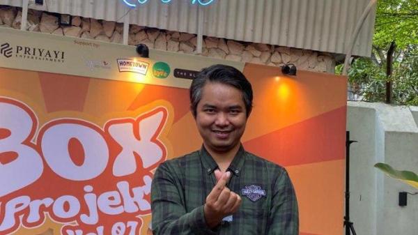 Dodit Mulyanto di acara jumpa pers peluncuran single Tau Diri, di Ciledug, Kota Tangerang, Jumat (6/10/2023).