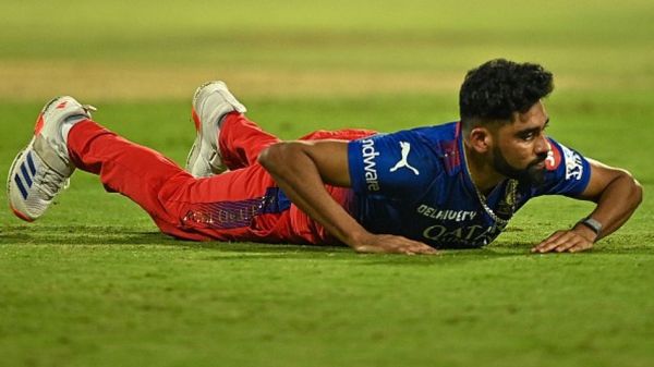 I have seen your tears...': Mohammed Siraj pens emotional letter for ex-team RCB after GT picked him in IPL 2025 auction - SportsTak