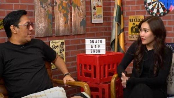 Andre Taulany dan Ayu Ting Ting berduet.