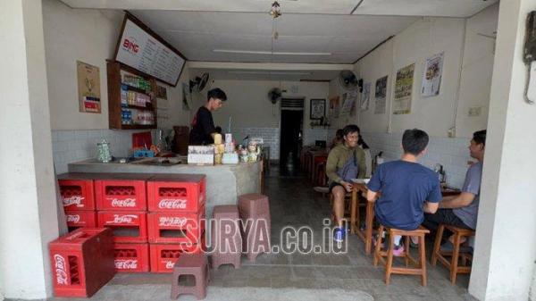 Kedai Kopi Bing di Jalan Letjen Sutoyo No. 6 Pare Kediri.