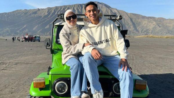 Momen Rizky Ridho dan Sendy Aulia liburan bareng