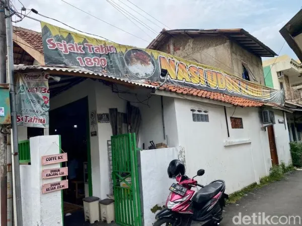 Wow! Nasi Uduk Legendaris di Bogor Ini Sudah Buka Sejak 1890