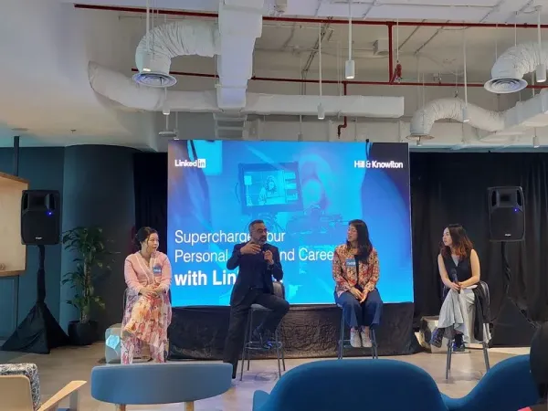 Tips Personal Branding with LinkedIn