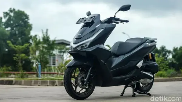 PT Astra Honda Motor merilis PCX 160 terbaru di Indonesia. Kehadiran Yamaha Nmax itu untuk merespons pasar skutik bongsor yang makin kompetitif.