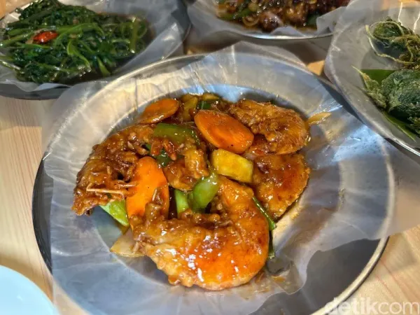 Kedai Penuh Nikmat