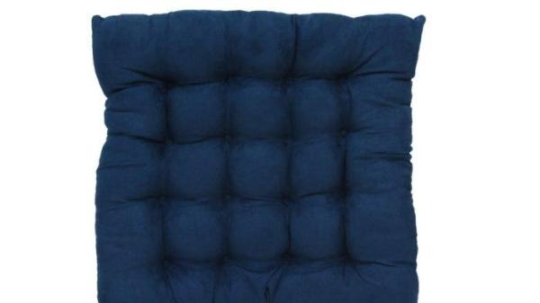 Ilustrasi bantal duduk