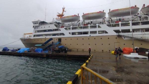 KM Tidar bersandar di Pelabuhan Yos Soedarso Ambon