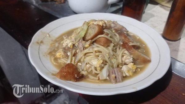 Bakmi Jawa Mbah Bejo Semin, kuliner legendaris di Wonogiri, Minggu (1/8/2022).