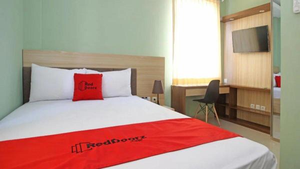 Ilustrasi Tipe Kamar yang ada di RedDoorz near Solo Balapan Station