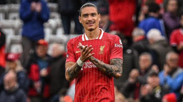 FOTO striker Liverpool Darwin Nunez. Melansir Tribunnews.com Kamis 19 Desember 2024, dua gol kemenangan Liverpool diborong oleh Darwin Nunez (24') dan Harvey Elliot (32'). 