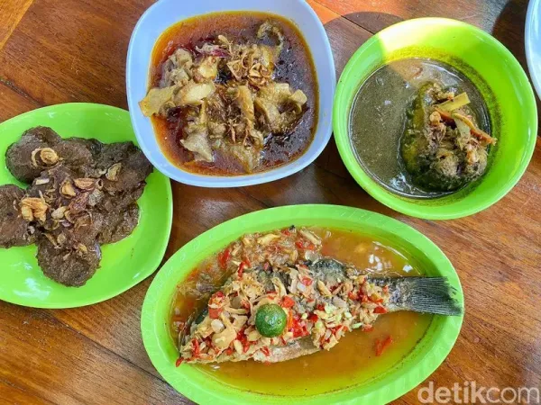 Dapur Ngacir Mandra Viral, Andalannya Jengkol yang Diproses 5 Hari