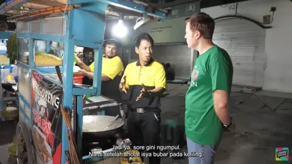 penjual nasi goreng di surabaya dari satu paguyuban