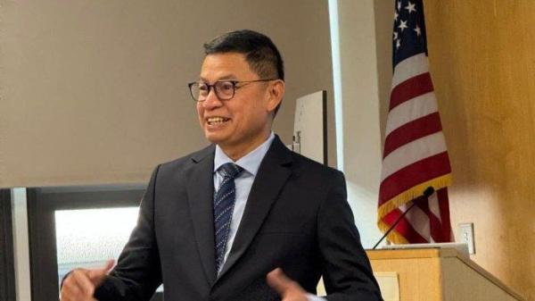 Taruna Ikrar Kepala BPOM RI di hadapan guru besar, dosen dan mahasiswa  di Harvard Medical School, Harvard University, tepatnya di Aula Massachusetts General Hospital, Boston, USA. <div class=
