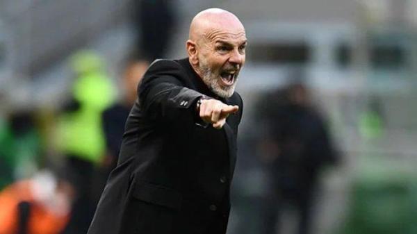 Stefano Pioli ketika menukangi AC Milan.
