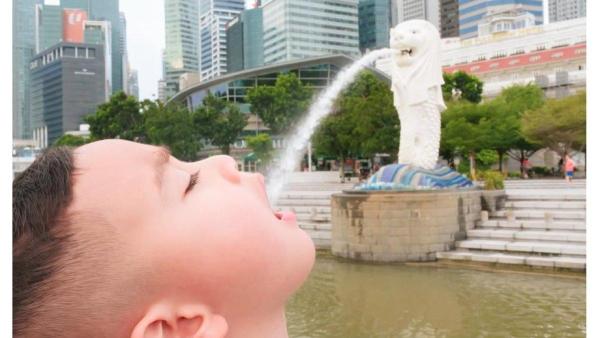 Bocah yang lebih akrab dipanggil Cipung ini menarik perhatian publik dengan tingkah lakunya yang menggemaskan.