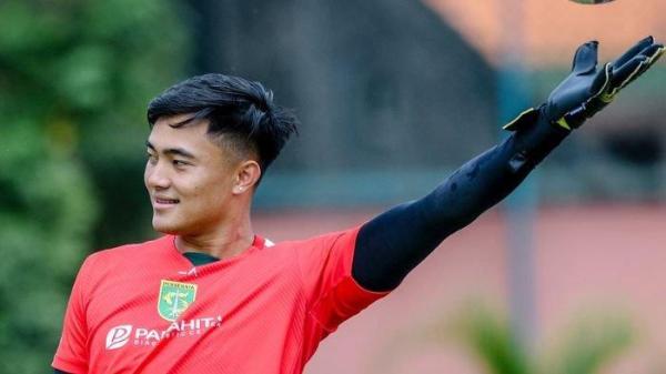 Ernando Ari dalam sesi latihan Persebaya Surabaya