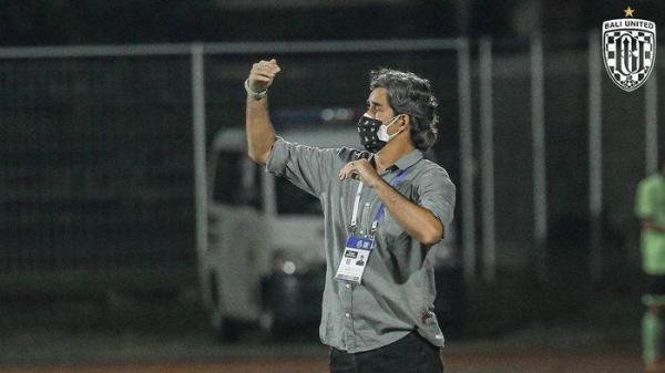 Pelatih Bali United, Stefano Cugurra Teco. (Instagram / @baliunitedfc)