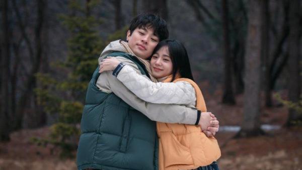 Drakor Newtopia dibintangi oleh Park Jeong Min dan Jisoo BLACKPINK