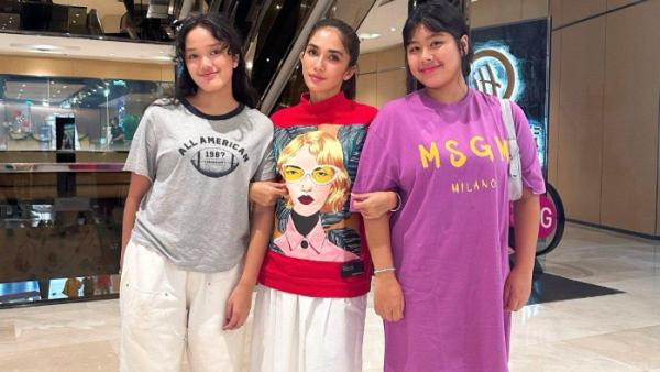Syafa (kiri), Ussy (tengah) Amel (kanan)