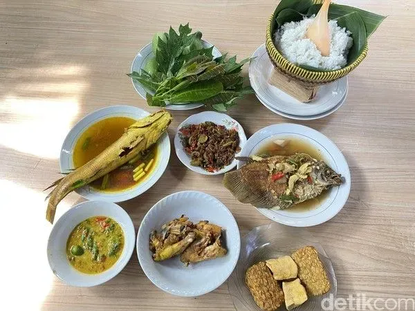 Ada Pecak Duren dan Ikan Cere di 5 Warung Makan Ndeso di Tangerang