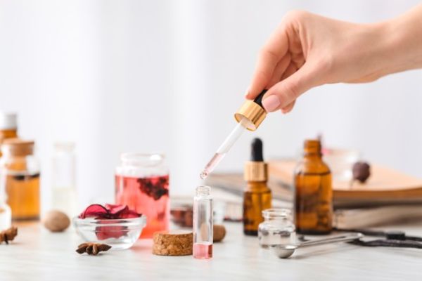Ilustrasi parfum. Foto: Shutterstock