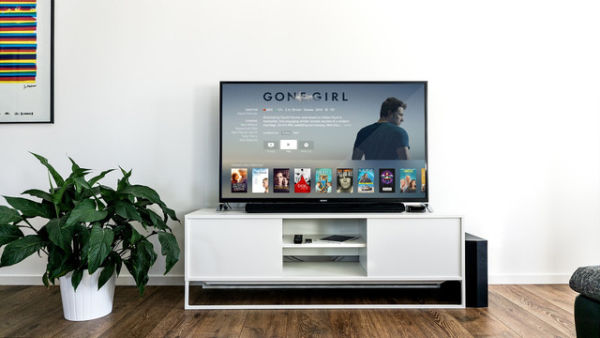 Ilustrasi rekomendasi film horor romantis, foto: unsplash/Jens Kreuter