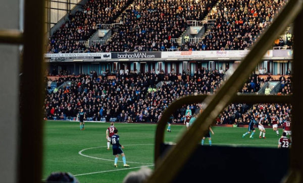 IIustrasi Link dan Cara Nonton Live Streaming Everton vs Aston Villa                                          Sumber Unsplash/Terrace Grain