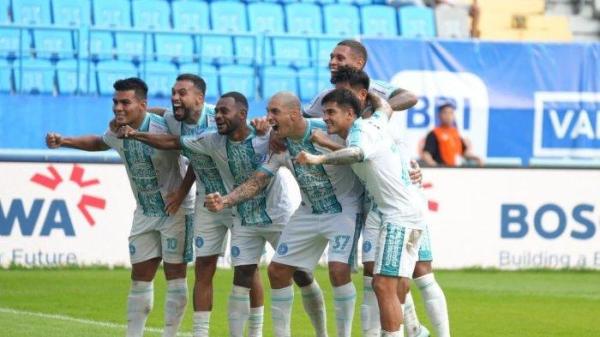 ng dicetak striker Ariel Gerardo pada laga kontra PSM Makassar di S