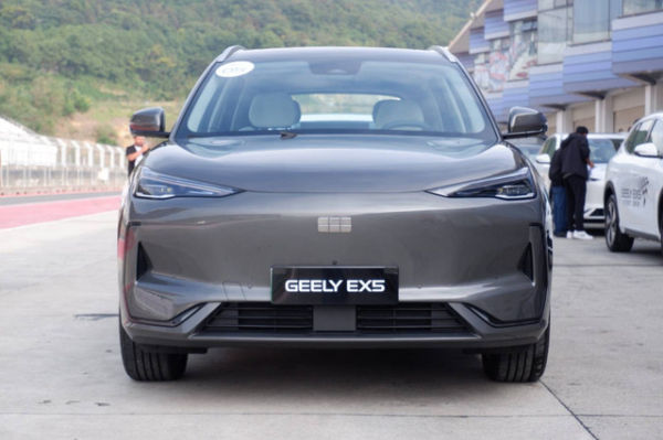 Media first impression mobil listrik Geely EX5 di China. Foto: Sena Pratama/kumparan