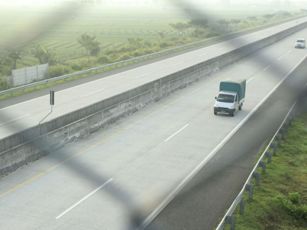 Exit Tol Bawen KM Berapa? Foto Hanya Ilustrasi, Bukan Sebenarnya. <div class=