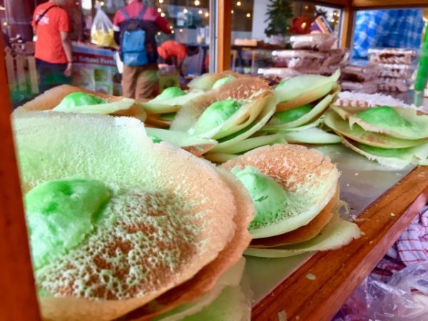 Kue Ape. Foto: Mela Nurhidayati Syamsiyah/kumparan