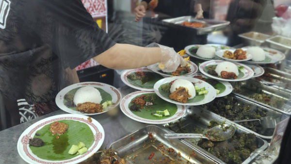 Komika Praz Teguh buka bisnis kuliner baru yakni rumah makan 'Taburai' di Kemang, Jakarta Selatan. Foto: Ela Nurlaela/kumparan