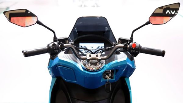 Motor listrik ALVA ONE di arena Gaikindo Indonesia International Auto Show (GIIAS), di Tangerang, Banten. Foto: Aditia Noviansyah/kumparan