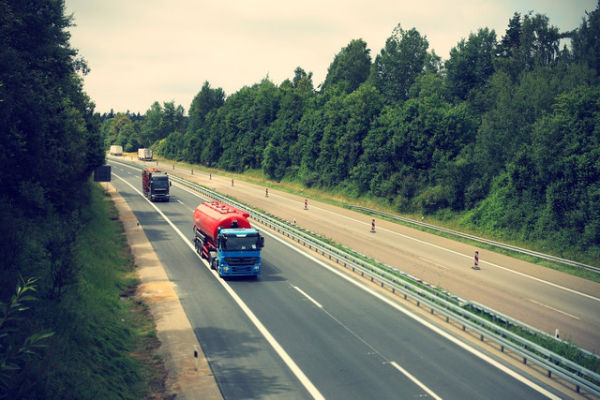 Ilustrasi tarif tol surabaya pandaan 2025 - Sumber: pixabay.com