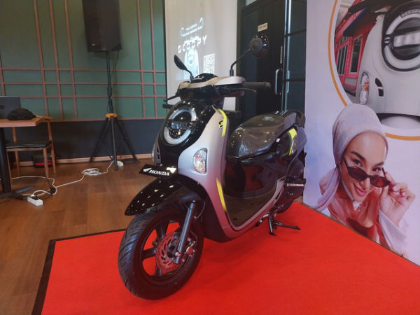 Penampakan New Honda Scoopy yang resmi meluncur di Kalimantan Barat. Foto: Alycia Tracy Nabila/Hi!Pontianak