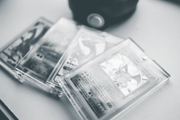 Ilustrasi Apakah Kartu Pokemon TCG Bisa Dijual,Foto:Pexels/Erik Mclean