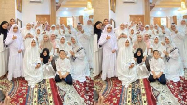 Foto keluarga besar Frans Faisal