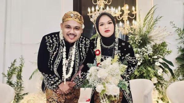 Pernikahan Salma Salsabil dan Dimansyah Laitupa.