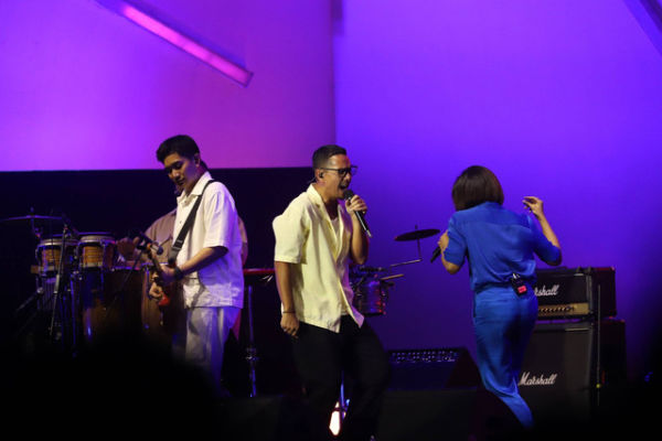 Maliq & D'Essentials menghibur penonton saat konser BNI Java Jazz Festival 2024 di JI-Expo Kemayoran, Jakarta, Jumat (24/5/2024). Foto: Dicky Adam Sidiq/kumparan