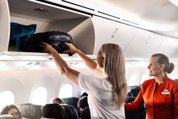 Ilustrasi bagasi kabin. Foto: Jetstar