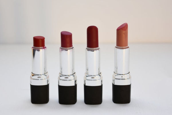 Ilustrasi lipstik yang aman untuk ibu hamil. Foto: Pexels/Diana ✨